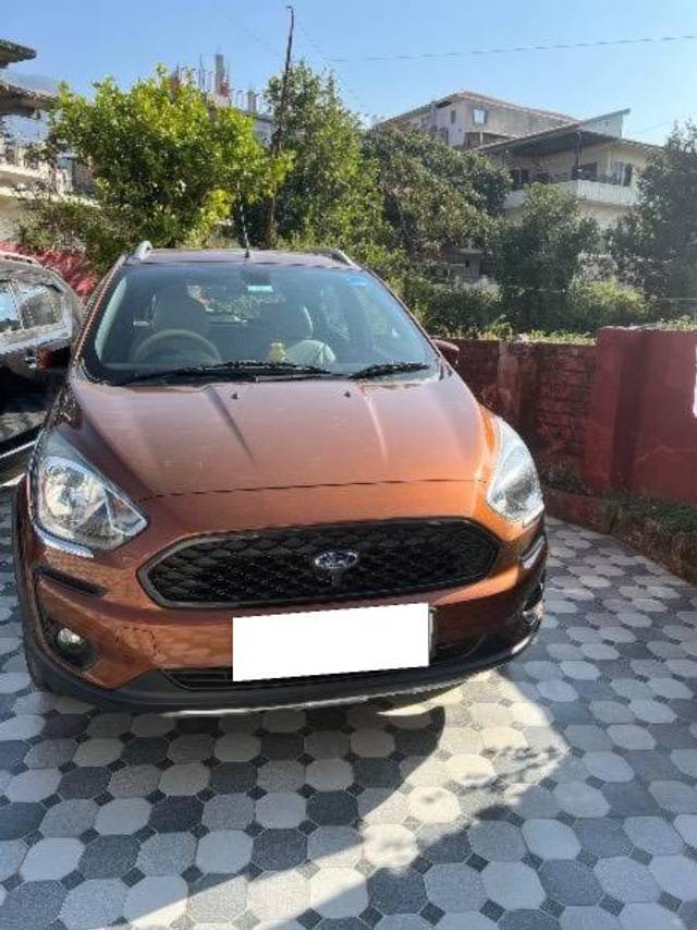 https://images10.gaadi.com/usedcar_image/4219505/original/processed_7ba19475-84c4-4b90-a184-28d1cc4f52c4.jpeg?imwidth=6400