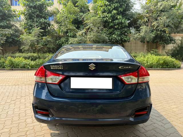 https://images10.gaadi.com/usedcar_image/4219633/original/processed_e801a8c760cdfe2a3a9e7b8eabaf817a.jpeg?imwidth=6402