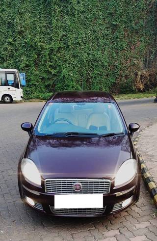 Fiat Linea 2008-2012 Fiat Linea Emotion (Diesel)