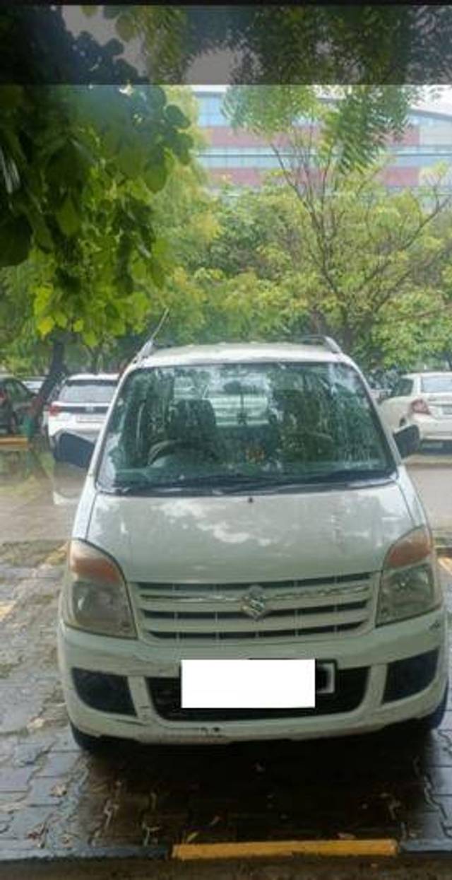 https://images10.gaadi.com/usedcar_image/4219988/original/2fe1f09dec4031b9034efbaebcd5161f.jpg?imwidth=6402