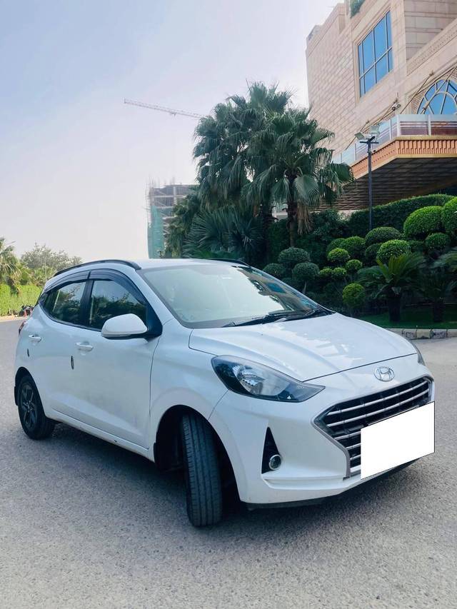 https://images10.gaadi.com/usedcar_image/4220056/original/processed_edea5b9b5c94c58dca652d99ad57e602.jpg?imwidth=6400