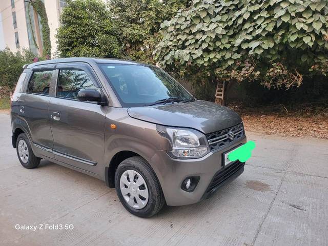 https://images10.gaadi.com/usedcar_image/4220061/original/processed_5e7c6659f6fa44acd86195ff30fd1949.jpg?imwidth=6400