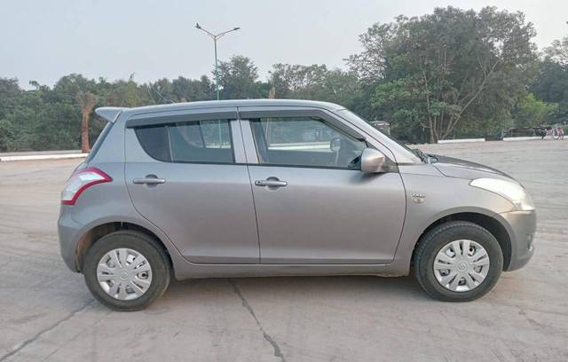 https://images10.gaadi.com/usedcar_image/4220072/original/processed_c1b23ba3c9d3a25bd14271471df4116a.jpg?imwidth=6401