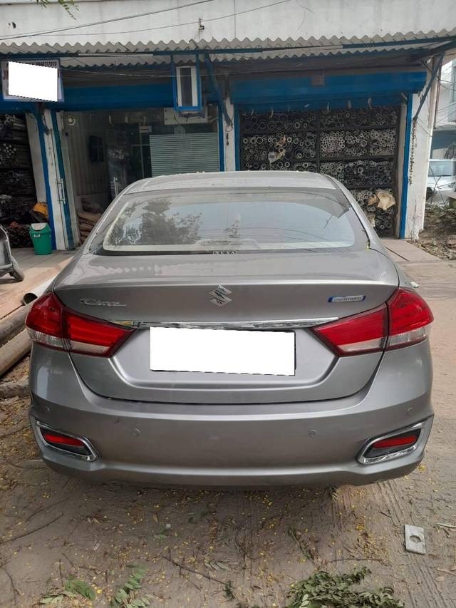 https://images10.gaadi.com/usedcar_image/4220134/original/processed_48db728d1ba2f83408c296da399763e7.jpg?imwidth=6401