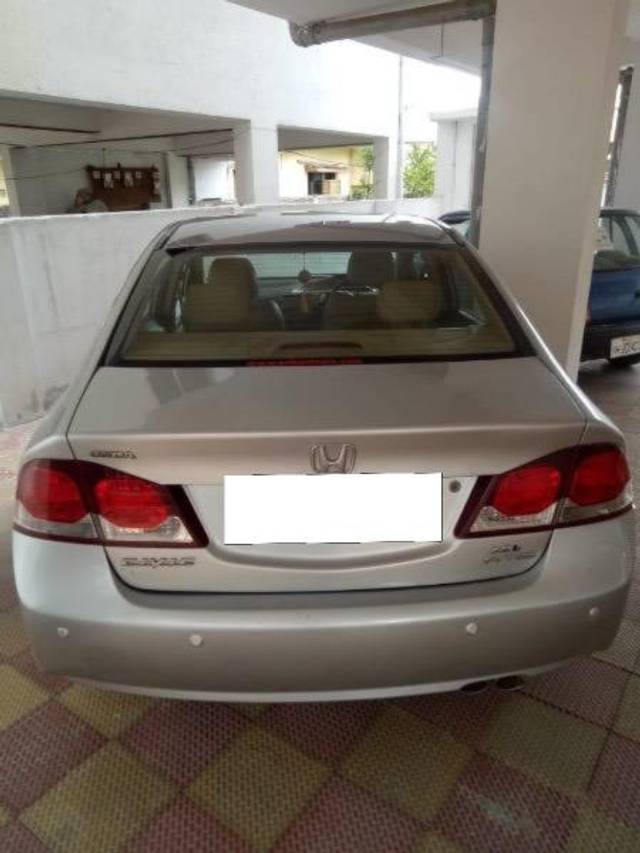 https://images10.gaadi.com/usedcar_image/4220148/original/processed_b4ce8bff-a4f6-40d9-922f-572991217681.jpg?imwidth=6401