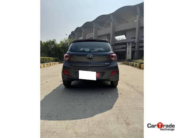 https://images10.gaadi.com/usedcar_image/4220158/original/processed_c52572a0e726d4fcf7dbe73ff3f61f0a.jpg?imwidth=6401