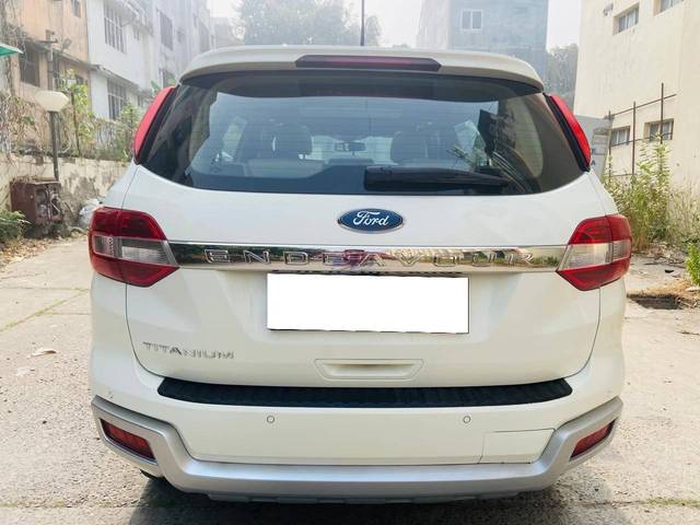 https://images10.gaadi.com/usedcar_image/4220162/original/processed_01555ff4846e6bd3e6e0f4d5d5e2a509.jpg?imwidth=6402