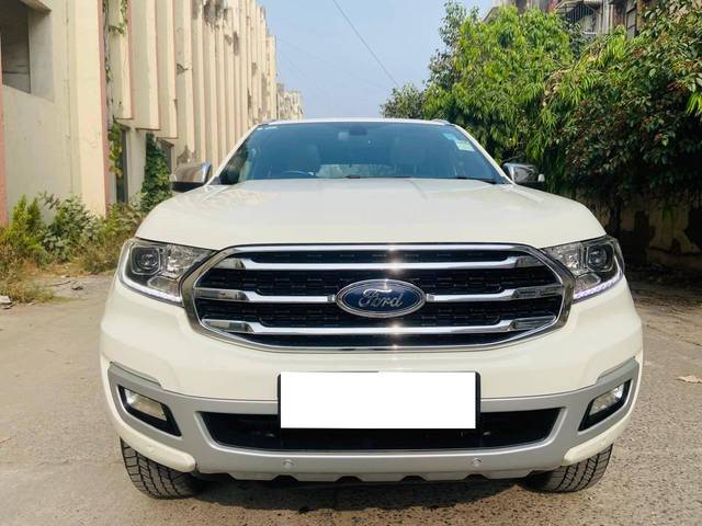 https://images10.gaadi.com/usedcar_image/4220162/original/processed_03c9432647a06ce7d42558e7cae4b81d.jpg?imwidth=6400