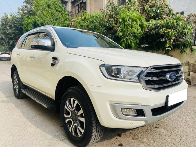 https://images10.gaadi.com/usedcar_image/4220162/original/processed_af4120b71a5fc9daa657a45e1162b4da.jpg?imwidth=6400