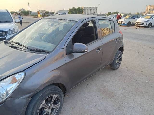 https://images10.gaadi.com/usedcar_image/4220186/original/da941ab0a3e030b4b76d8bbe9f2dac4f.jpg?imwidth=6402