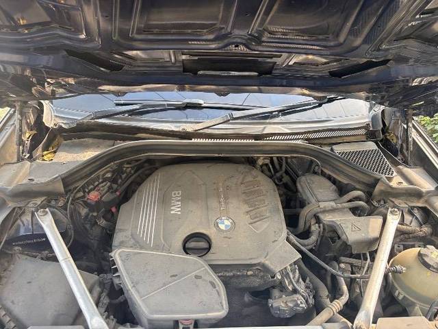 https://images10.gaadi.com/usedcar_image/4220191/original/d1f8a46a9aea3817a0a7626348288cfb.jpg?imwidth=6401