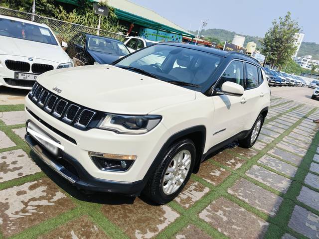 https://images10.gaadi.com/usedcar_image/4220225/original/processed_a9030c0e3a8008458c3778d249bd86ef.jpg?imwidth=6400