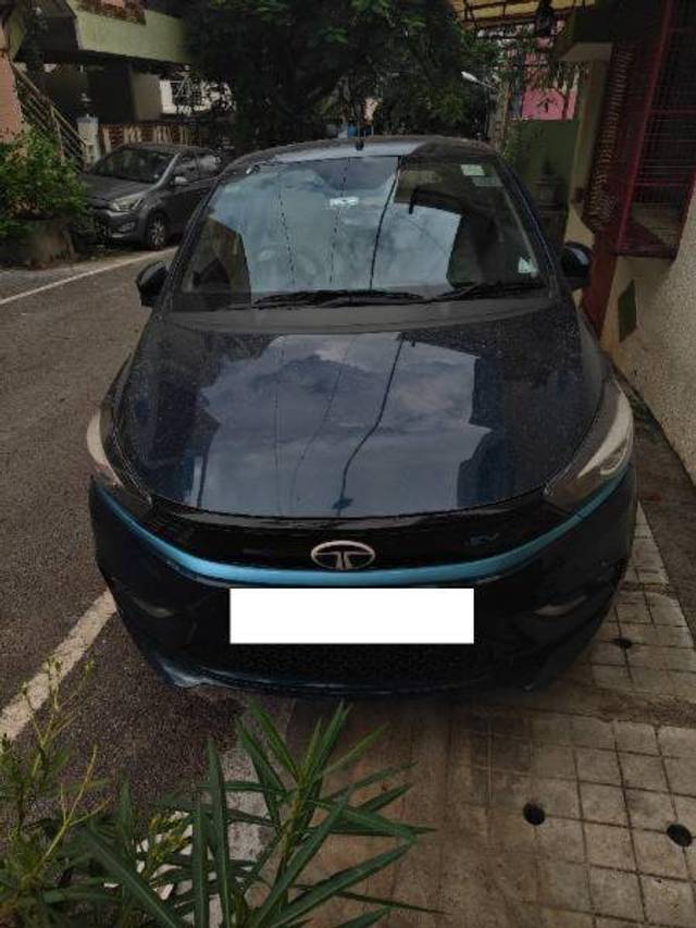 https://images10.gaadi.com/usedcar_image/4220262/original/89866156f6e2707b8520e69e99d81b6d.jpg?imwidth=6400