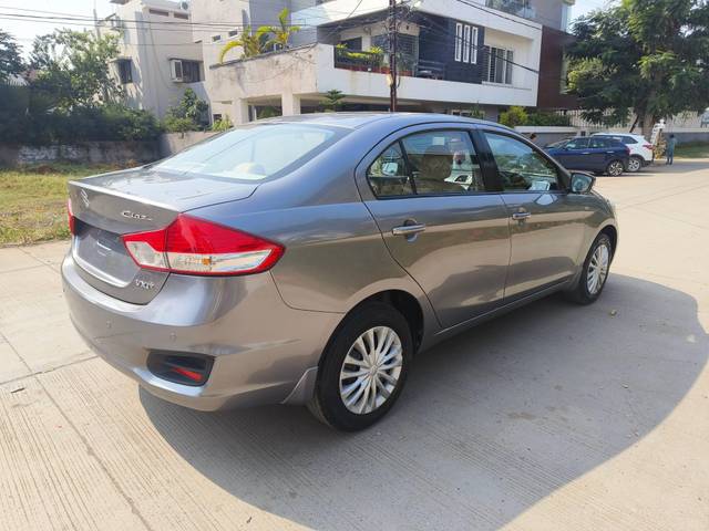 https://images10.gaadi.com/usedcar_image/4220332/original/processed_85451b56c89b6d632b6f0670283a3004.jpg?imwidth=6402