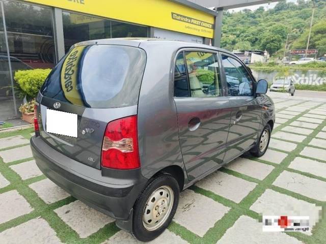 https://images10.gaadi.com/usedcar_image/4220344/original/processed_2578ad446af9a8d9354749099bc6a565.jpg?imwidth=6402