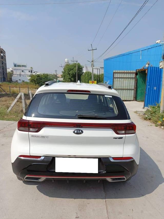 https://images10.gaadi.com/usedcar_image/4220351/original/processed_d0e38b04a90ac026f1823de49b3237ef.jpg?imwidth=6402