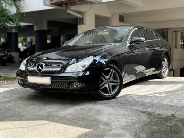 https://images10.gaadi.com/usedcar_image/4220367/original/processed_e920dc17d7dccb078ef43f6a1268bf08.jpg?imwidth=6401