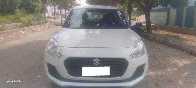 https://images10.gaadi.com/usedcar_image/4220406/original/processed_7349a04ca9c528ee7a12187e2f9e723c.jpg?imwidth=6402