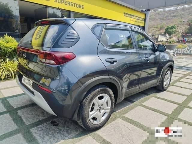 https://images10.gaadi.com/usedcar_image/4220414/original/processed_98ce832ea7c5df70ac3d0b8a84f6515a.jpg?imwidth=6402