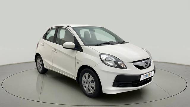 https://images10.gaadi.com/usedcar_image/4220437/original/976c40d1d87cf0bb48c79cb19ab5b091.jpg?imwidth=6400