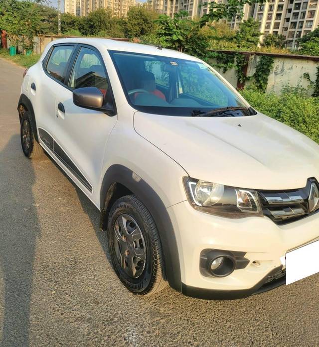 https://images10.gaadi.com/usedcar_image/4220450/original/processed_f1aab51f092bdb8172c6c4bdb2335418.jpg?imwidth=6400