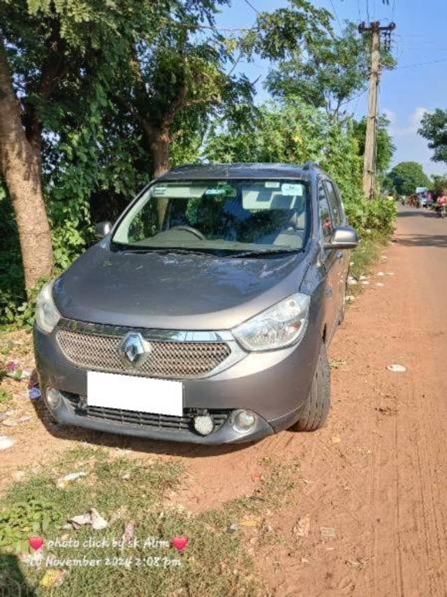 https://images10.gaadi.com/usedcar_image/4220480/original/processed_09337426-eaea-4fb3-b18d-8436456137d1.jpg?imwidth=6400