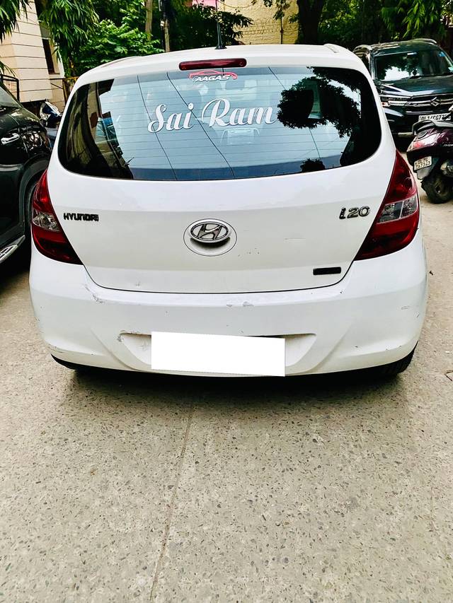 https://images10.gaadi.com/usedcar_image/4220486/original/processed_e86be763c9c33e4fcb033c103c765bfc.jpeg?imwidth=6401