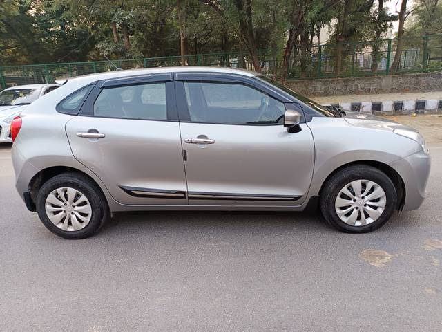 https://images10.gaadi.com/usedcar_image/4220547/original/5b906a3a80e0576f1f3b068485124c73.jpg?imwidth=6401