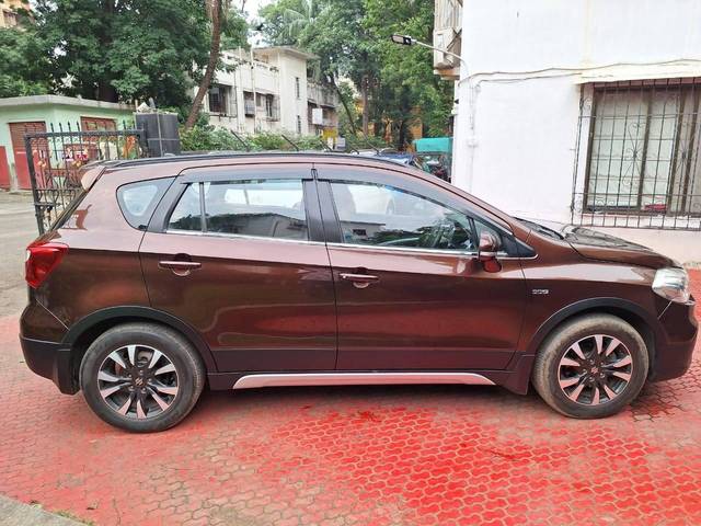 https://images10.gaadi.com/usedcar_image/4220570/original/processed_bf455e9365711f37740486ead1eb0a55.jpeg?imwidth=6401