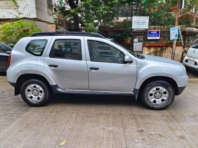 https://images10.gaadi.com/usedcar_image/4220576/original/processed_e02ef1b5a576675ce8550f8e6f267126.jpg?imwidth=6401