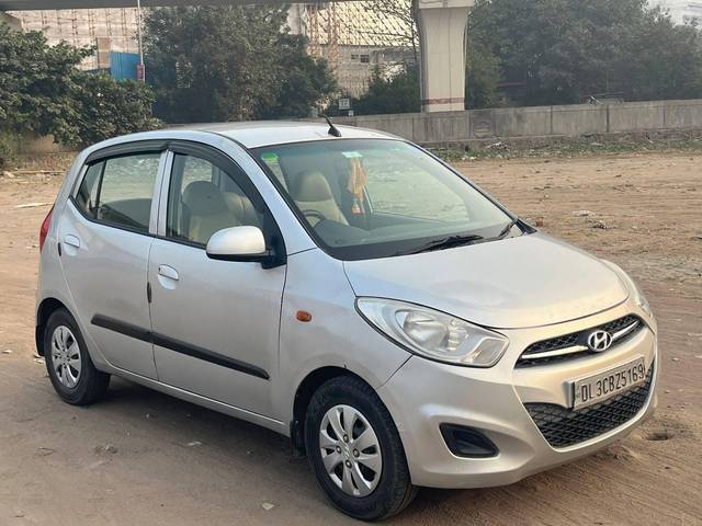 https://images10.gaadi.com/usedcar_image/4220579/original/processed_4403c45c2744ce125a1cfecda7f15d90.jpg?imwidth=6400