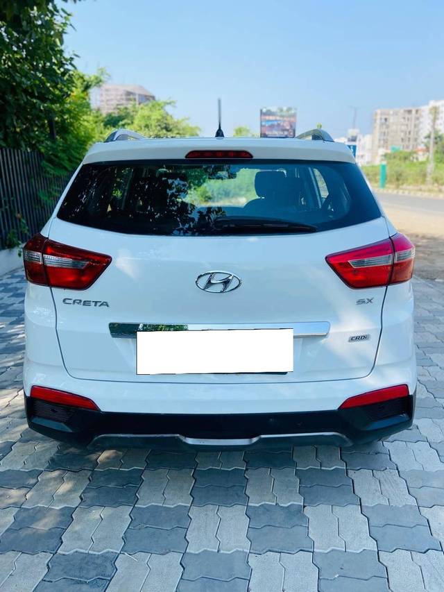 https://images10.gaadi.com/usedcar_image/4220605/original/processed_7d706b2f42c492deb1160c9c3ce13927.jpg?imwidth=6402