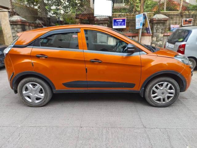 https://images10.gaadi.com/usedcar_image/4220633/original/processed_ce7c1f823ff1c568b5187114a0c7d653.jpg?imwidth=6401