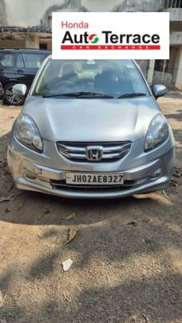 https://images10.gaadi.com/usedcar_image/4220704/original/40a0ca78152c9e40e1aee2c45ec1c7b1.jpg?imwidth=6400