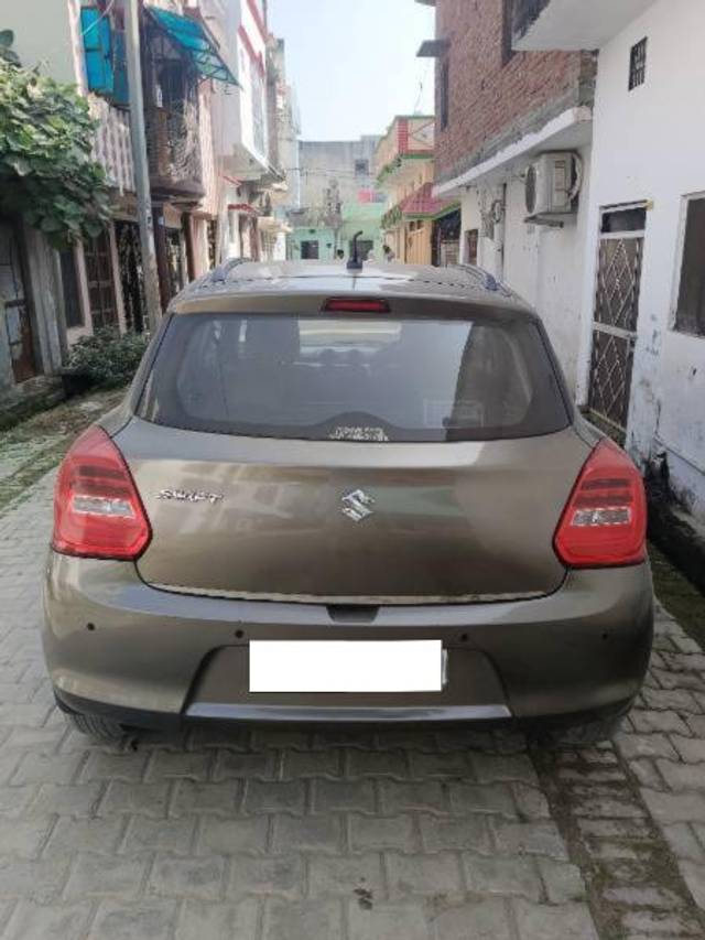 https://images10.gaadi.com/usedcar_image/4220718/original/processed_6cd11cb3-a698-4fbb-b6df-dadd588d3e29.jpg?imwidth=6400