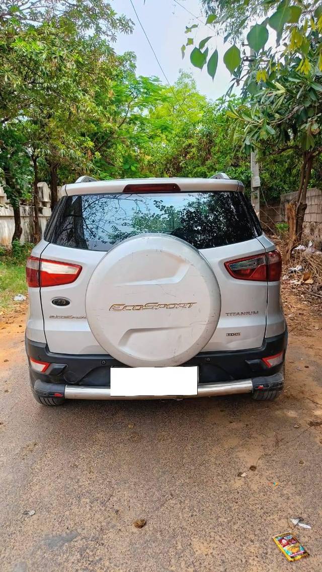 https://images10.gaadi.com/usedcar_image/4220775/original/processed_1d0db9c1bf76e205213889535012c57b.jpg?imwidth=6402