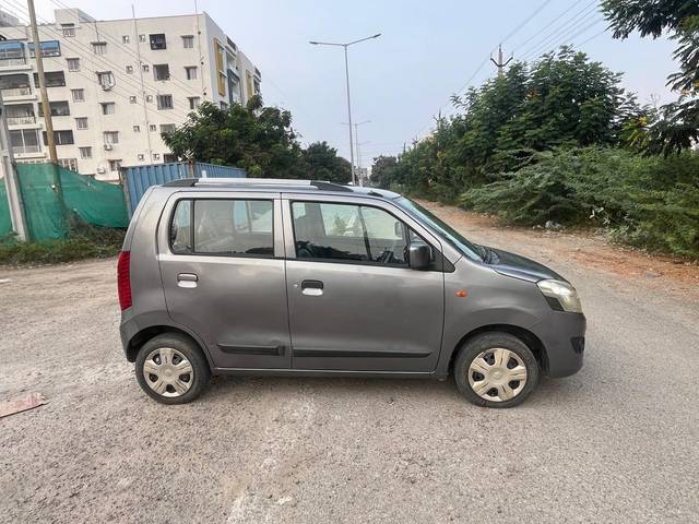 https://images10.gaadi.com/usedcar_image/4220930/original/9a615b68111e3e643fd863a20be76583.jpg?imwidth=6401