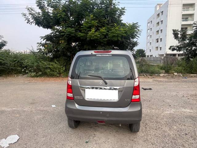 https://images10.gaadi.com/usedcar_image/4220930/original/processed_0f5c0a31209d3ad72f0f9a89ba71c05a.jpg?imwidth=6402