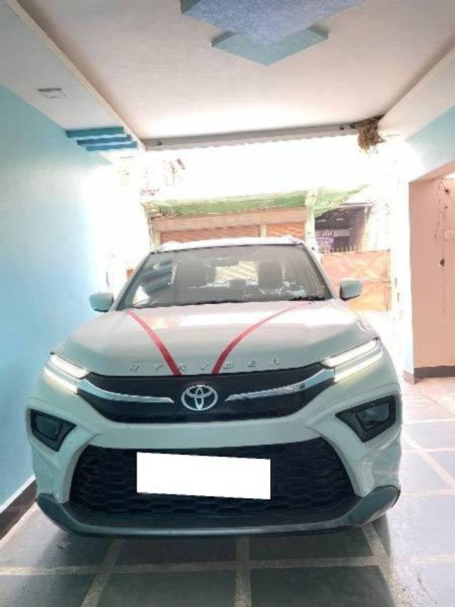 https://images10.gaadi.com/usedcar_image/4221169/original/processed_36a832fa-9236-4e84-bd39-ee0fa42a9c36.jpg?imwidth=6400