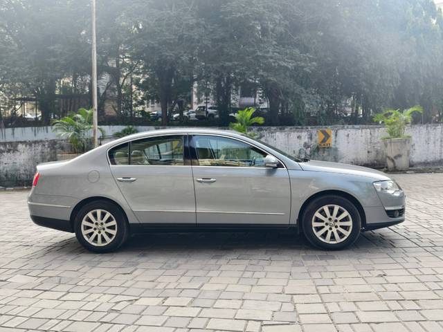 https://images10.gaadi.com/usedcar_image/4221182/original/processed_d717c6256509a94e3896037a06af962d.jpg?imwidth=6401