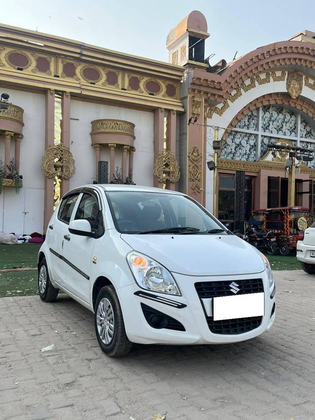 https://images10.gaadi.com/usedcar_image/4221202/original/processed_2bca9362ba78ddd1714547cf691fccaf.jpg?imwidth=6400