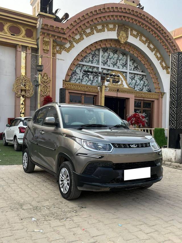 https://images10.gaadi.com/usedcar_image/4221203/original/processed_7af55ed5a637c5f334afb88ad7faf212.jpg?imwidth=6400