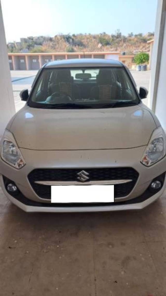 https://images10.gaadi.com/usedcar_image/4221264/original/processed_e6c15270-67b0-43de-bbfd-0603af0fe0ab.jpg?imwidth=6402