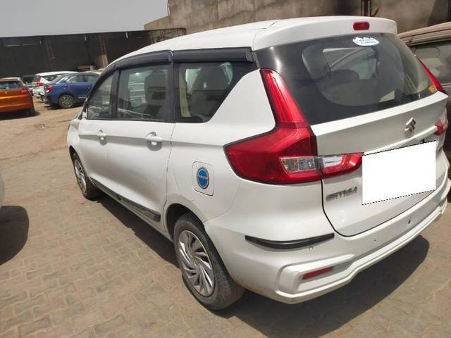 https://images10.gaadi.com/usedcar_image/4221323/original/71ba95e23cfebe610e93cd662410fc0f.jpeg?imwidth=6401