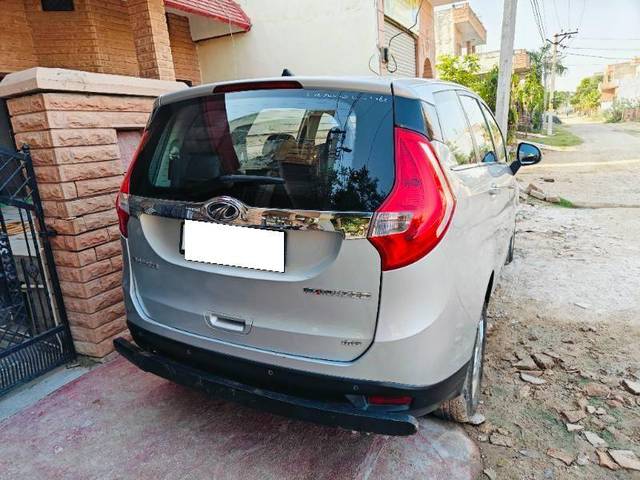 https://images10.gaadi.com/usedcar_image/4221327/original/85c1356c84e00e49b57b800d883312c5.jpg?imwidth=6401