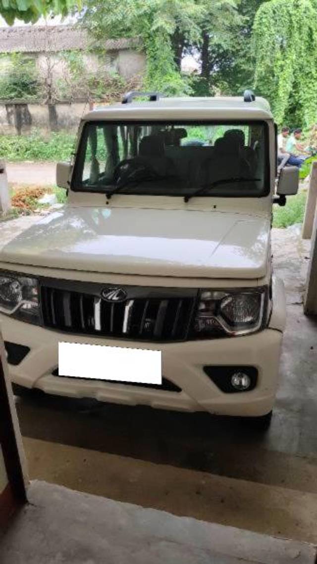 https://images10.gaadi.com/usedcar_image/4221371/original/processed_45a22a36-1cb9-47f2-bc76-e7345dbd61f8.jpeg?imwidth=6401