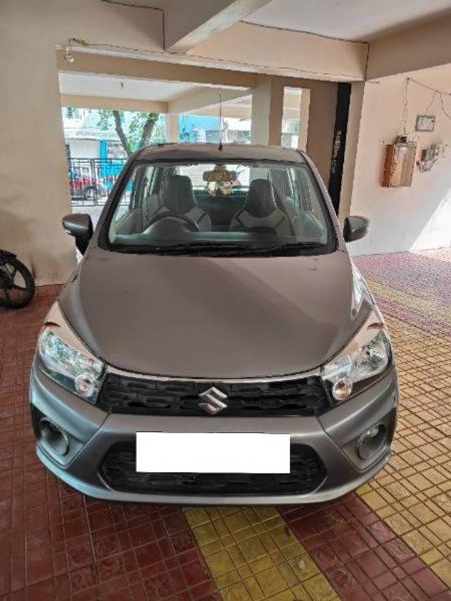 https://images10.gaadi.com/usedcar_image/4221441/original/processed_c1166a7f-853a-45f4-b9c6-05434a7dc405.jpg?imwidth=6402