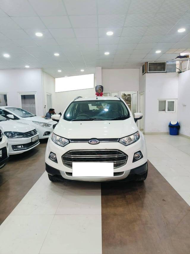 https://images10.gaadi.com/usedcar_image/4221523/original/processed_0db6b08e2fd5b8c11c51bb58be70b28e.jpg?imwidth=6400