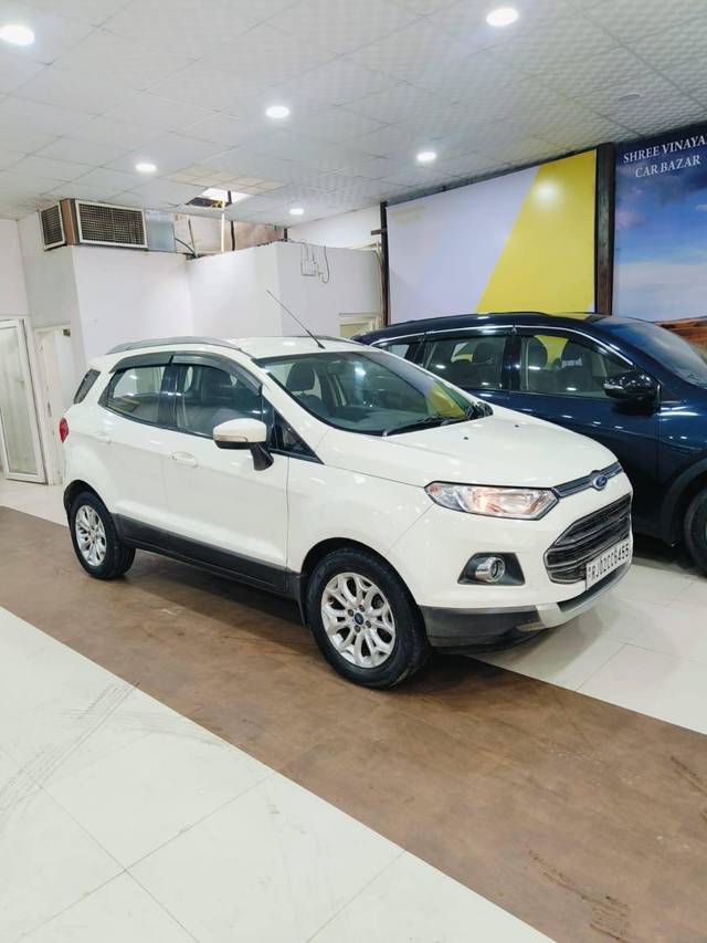 https://images10.gaadi.com/usedcar_image/4221523/original/processed_3b5b4b527ec9c7ba9f8763596331eaf5.jpg?imwidth=6401