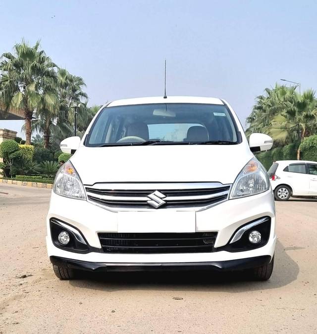 https://images10.gaadi.com/usedcar_image/4221544/original/processed_a2eddc6acf6f2c64ac048aa792936539.jpg?imwidth=6400